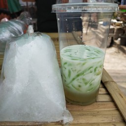 ลอดช่องสิงค์โปร์เจ๊อังบ้านกลาง