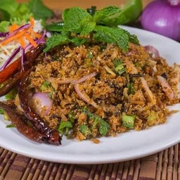 ร้านลาบลุงเดชแซ่บตั๋ว