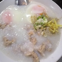 โจ๊กหมูล้วน+ไข่ลวก