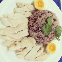 ข้าวกล้องอกไก่