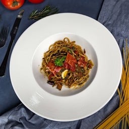 เบคอนผัดพริกกระเทียมสด