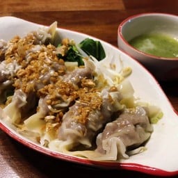 เกี๊ยวลุยสวย