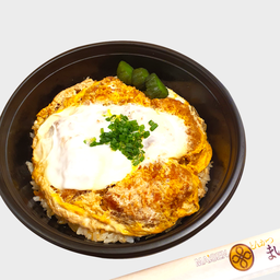 ชุดข้าวหน้าไข่ทงคัตสึ สันใน + ชาเขียว