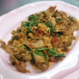 กะเพราหมูหมัก