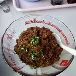 อี๊ดนครศรี แกงใต้&อาหารตามสั่ง หลังห้างไชยแสงดีพาร์ทเมนท์สโตร์โซนลานจอดรถ