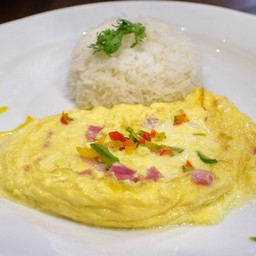 ข้าวไข่ข้นแฮม