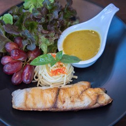 สเต็กปลากะพงซอสเขียวหวาน