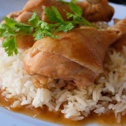 ข้าวไก่ตุ๋น