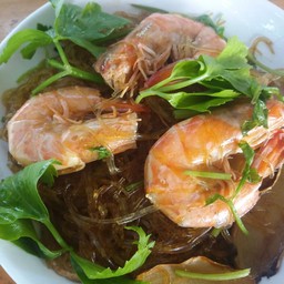 กุ้งอบวุ้นเส้น