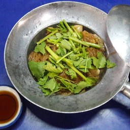 กุ้งอบวุ้นเส้น