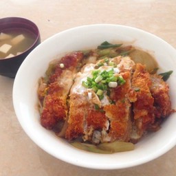 ข้าวหน้าหมูทอดทงคัตสึ