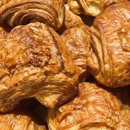 CHOCOLATE CROISSANT