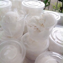 ไอศกรีมกะทิ รสมะพร้าวอ่อน