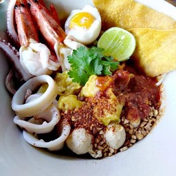 ก๋วยเตี๋ยวฟาดปาก