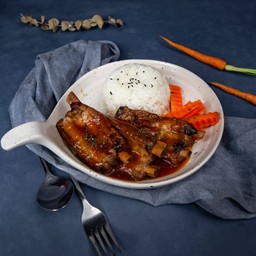 ข้าวซี่โครงหมูตุ๋น