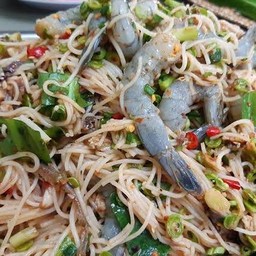 ก้อยข้าวปุ้นกุ้งสด