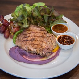 สเต็กเนื้อ Rib Eye ซอสจิ้มแจ่วบาบีคิว