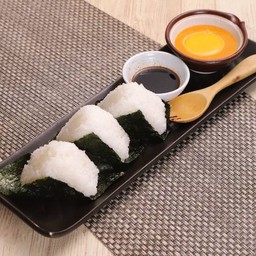 Riceballs with Uni Sauce