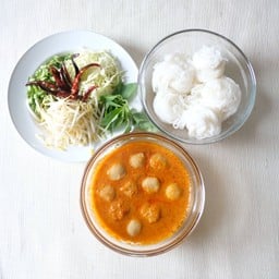 ขนมจีนน้ำยากะทิ