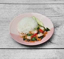 ผัดคะน้าราดข้าว