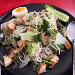 ยำขนมจีนปลาทู