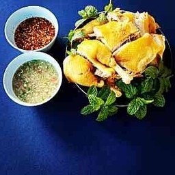 ไก่ต้มน้ำปลา เฮียเม้ง - บึงพระ