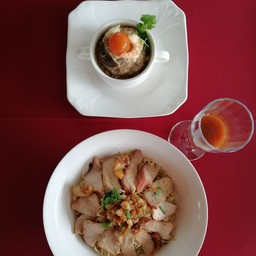 ร้านวันแม่บะหมี่ยกย้วน