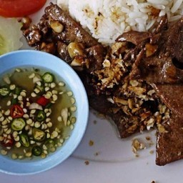 ข้าวตับกระเทียมพริกไทย