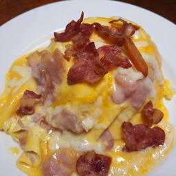 ข้าวไข่ข้นเบคอน