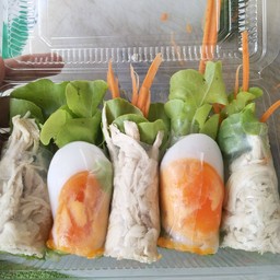 สลัดโรลไข่ต้ม+อกไก่ 7คำ