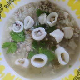 ข้าวต้มปลาหมึก