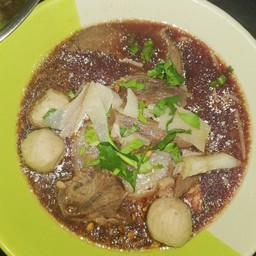 วุ้นเส้นน้ำตกทุกอย่าง