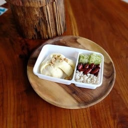 ไอศกรีมกะทิสดลูกพ่อขุนล้านนา