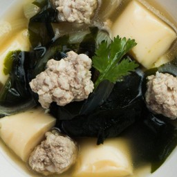 S14 - ต้มจืดเต้าหู้หมูสับสาหร่าย