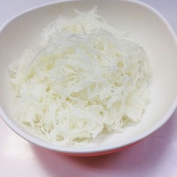 เส้นหมี่ลวก