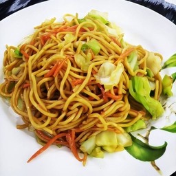 ผัดยากิโซบะเจ