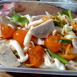 ยำหมูยอไข่แดงเค็ม