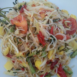 ร้านส้มตำพี่เอิร์นน้องโอ๊ค