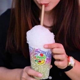 ชานนท์ลอดช่องสิงคโปร์