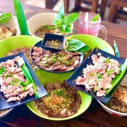 ก๋วยเตี๋ยวเรือ รสซิ่ง สาขาลำลูกกาคลอง2 คูคต