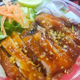 ไก่อย่างน้ำแดงอย่างเดียว(พร้อมน้ำจิ้ม)