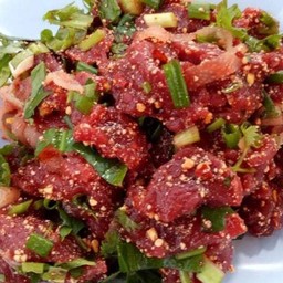 ลาบเนื้อวัวดิบ