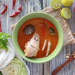 ขนมจีนน้ำยาไก่
