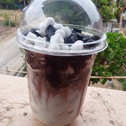 ปู ร้านนมเหนียว