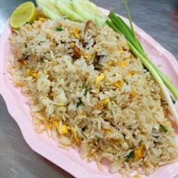 ข้าวผัดปลาเค็ม