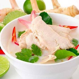 ต้มข่าไก่