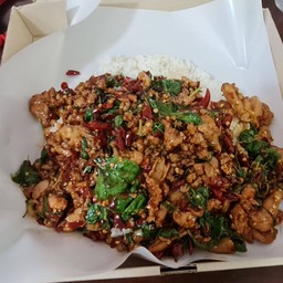 กะเพราไก่ เป็นกับข้าว