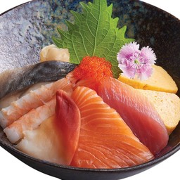 ข้าวหน้าปลาดิบรวม