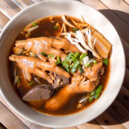 โอชาก๋วยเตี๋ยวไก่ตุ๋นมะระ+ไก่สับเบตง