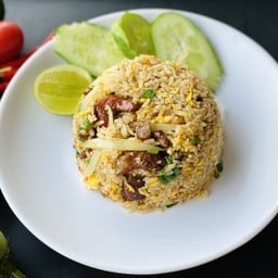 ข้าวผัดหมูแดดเดียว